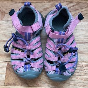 Girls size 9 keen sandal shoes